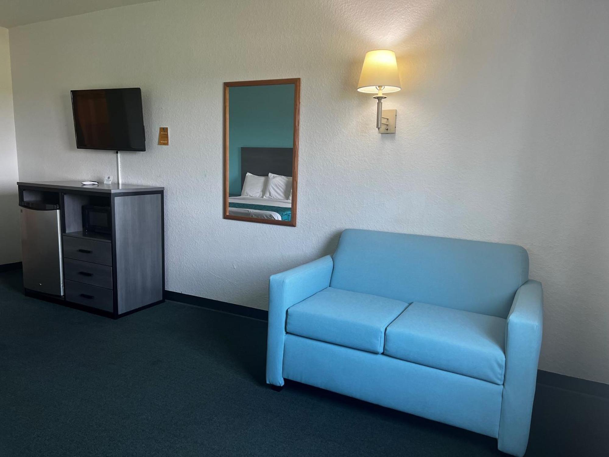 Howard Johnson By Wyndham Galveston Exterior photo